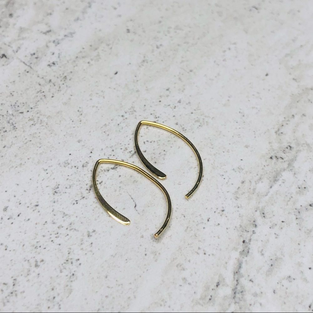 925 Sterling Silver Gold Thread Through Earrings - Picture 4 of 16